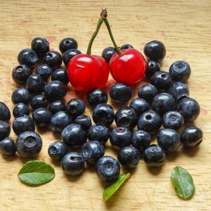 Indolenzimento muscolare? Mangia mirtilli e altri frutti di colore scuro per ridurre i DOMS.