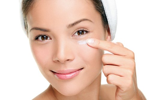 Quali sono i benefici di usare vitamina E sul viso