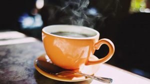 Quanto tempo rimane la caffeina del caffè nel corpo?